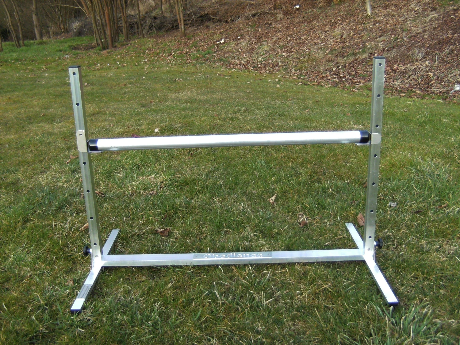 Obedience Hürde Offen ALU FCI / VDH Höhenverstellbar 10 - 70 Cm 4 Obedience Hürde Offen ALU FCI / VDH Höhenverstellbar 10 - 70 Cm – Bild 2